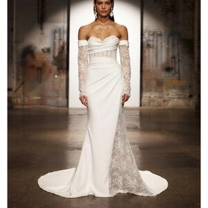 Off-Shoulder White Lace Wedding Gown